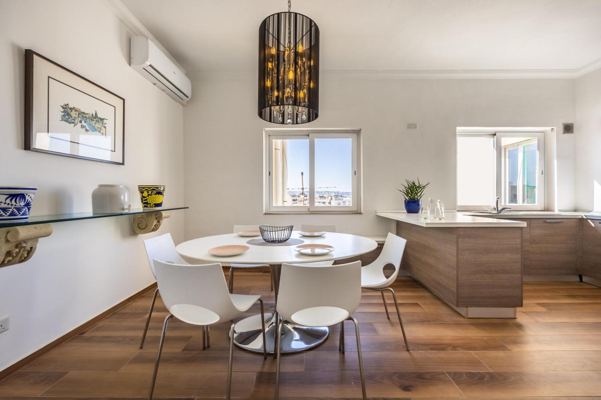 Stunning - Seaview Penthouse 3-Bed + Parking Leilighet Sliema Eksteriør bilde